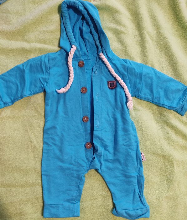 Продам дитячий одяг