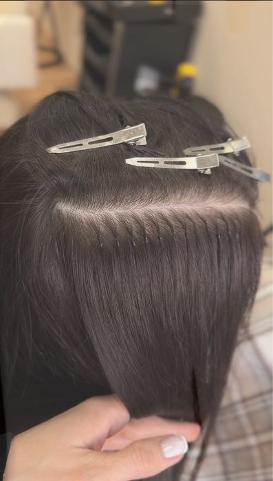 Наращивание волос за 2000 грн/коррекция