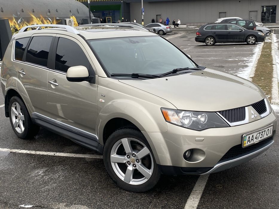 Mitsubishi Outlander Xl