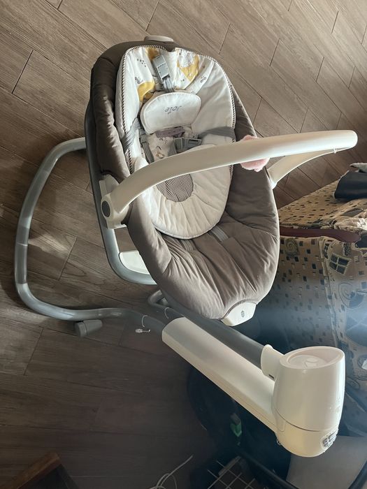 Колисальний центр 2 в 1 Joie Serina