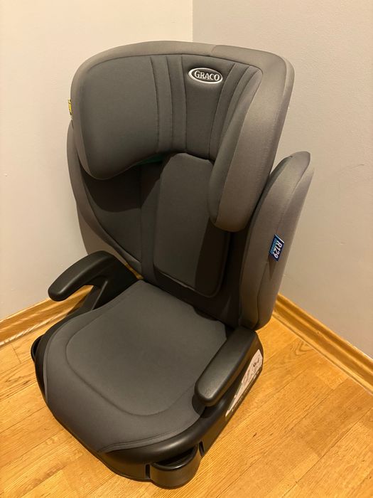 Fotelik samochodowy Graco (100-150 cm dziecko)
