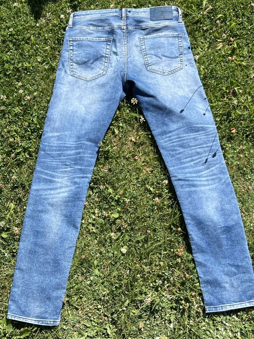 Продам джинси jack and jones