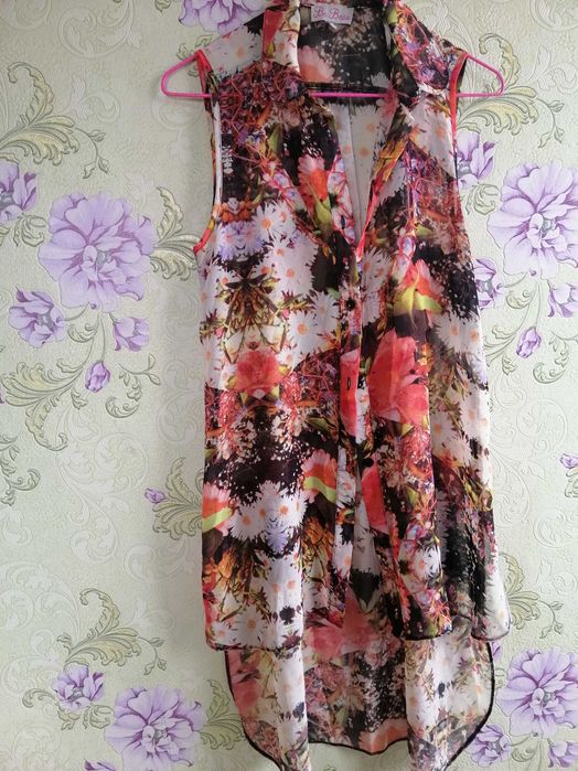 Продам красивих 5 блузок