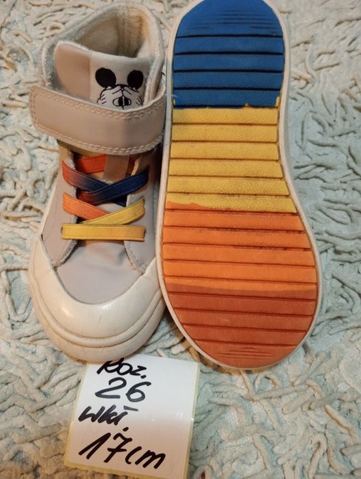 Wiosenne.bezowe buty H M  roz.26.Uniwersalne