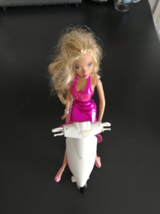 Mota da Barbie (boneca não incluída)