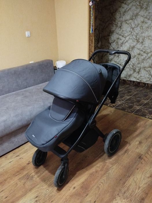 Продам коляску Carrera Ulitimo