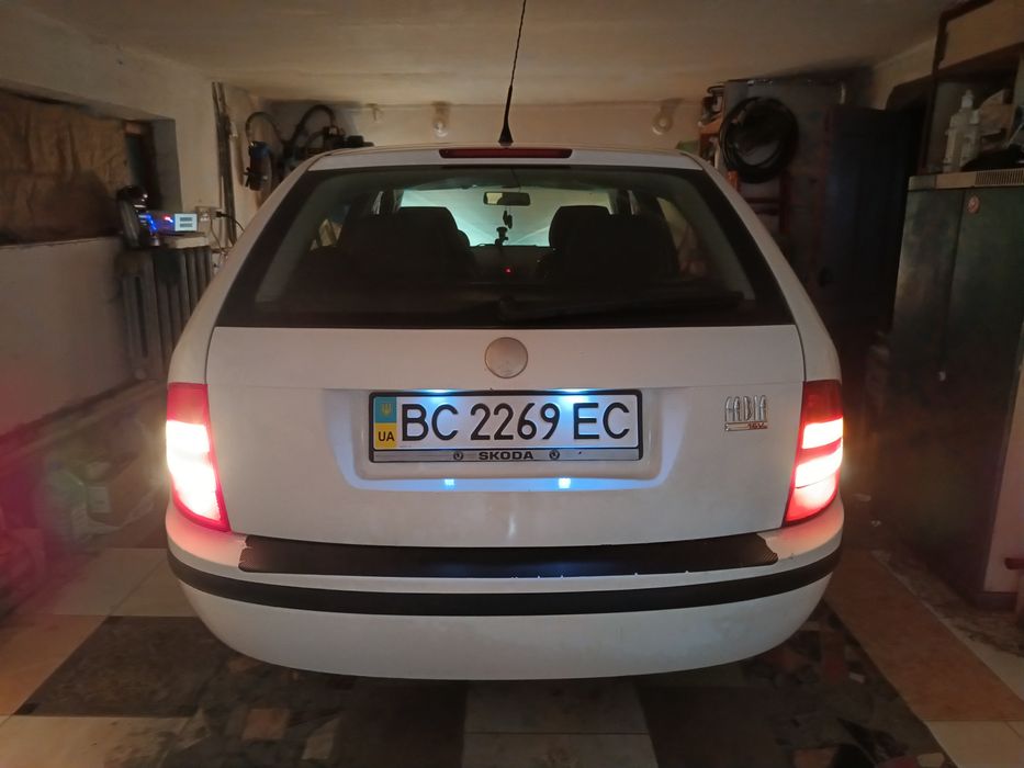 Skoda Fabia 2006 VIN TMBGD46Y67B453688 фото оголошення 2 з 24