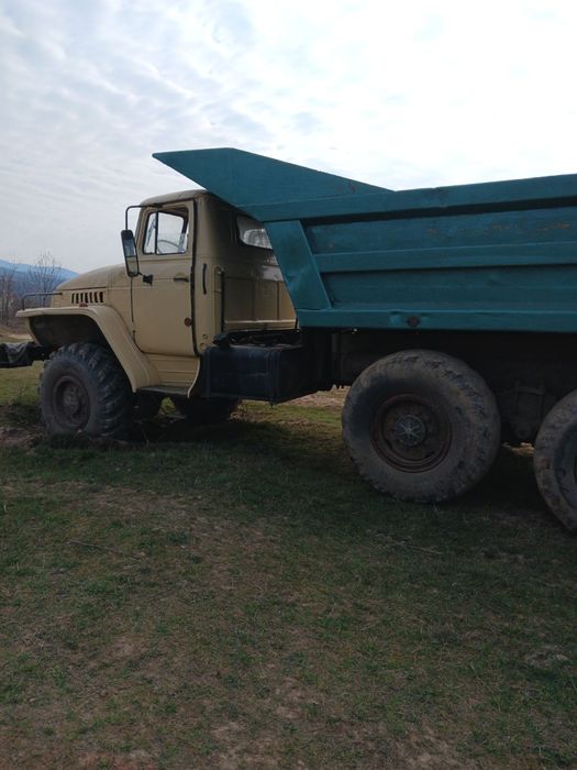 Продам машину урал 5557 1986р