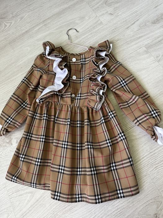 Сукня для дівчинки