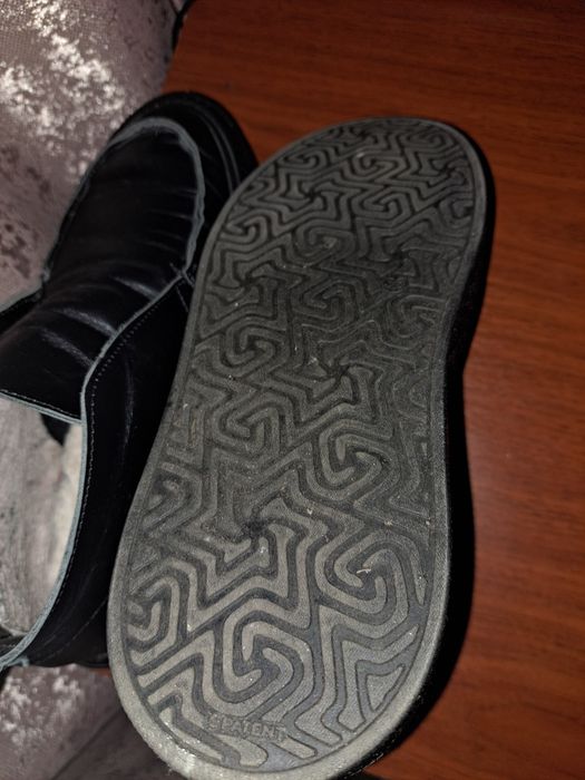 Теплі чорні , жіночі лофери