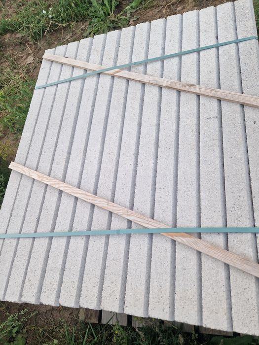Palisady palisada Obrzeża krawężniki kostka brukowa