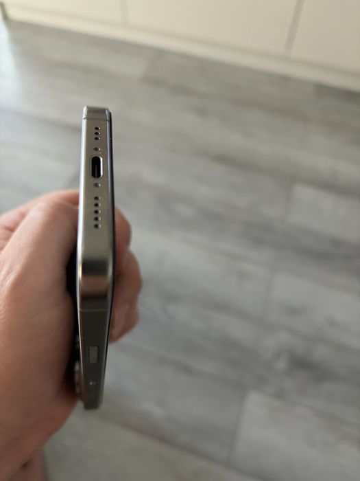 iPhone 16 pro 128