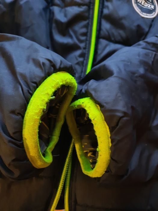 Бомбезна дитяча куртка весняно-осіння