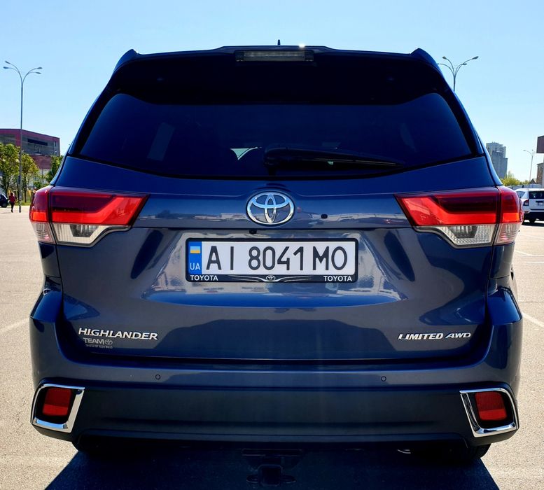 TOYOTA Highlander LIMITED AWD 2019