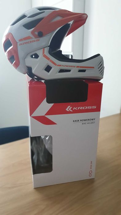 Kask dzieciecy szczekowy
