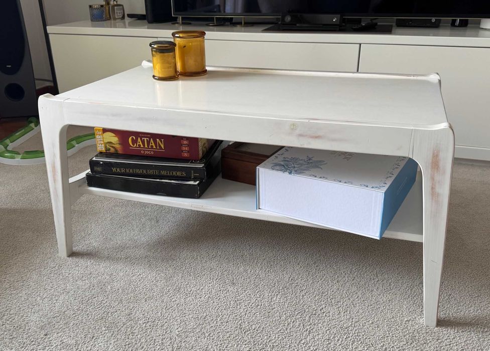 Mesa de Centro Branco envelhecido