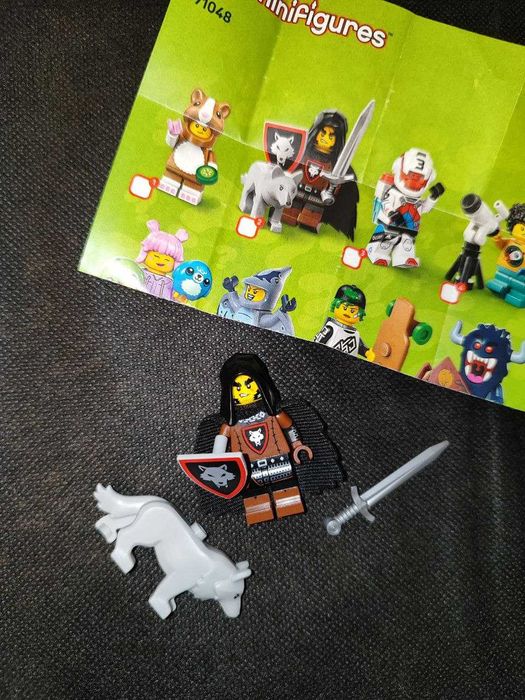 лего колекционная 27 серия охотник