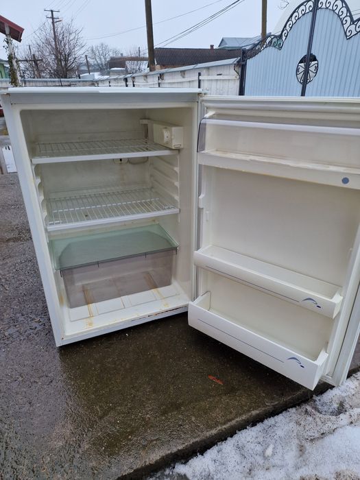 Холодильник малий