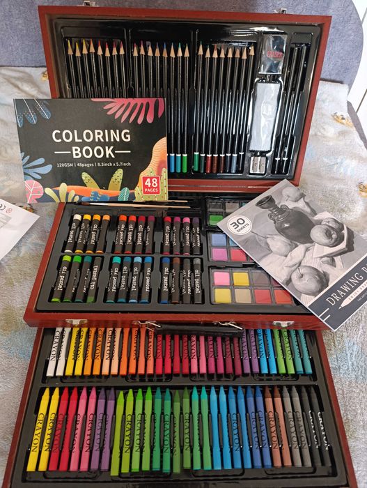 Набір для творчості.  Олівці.