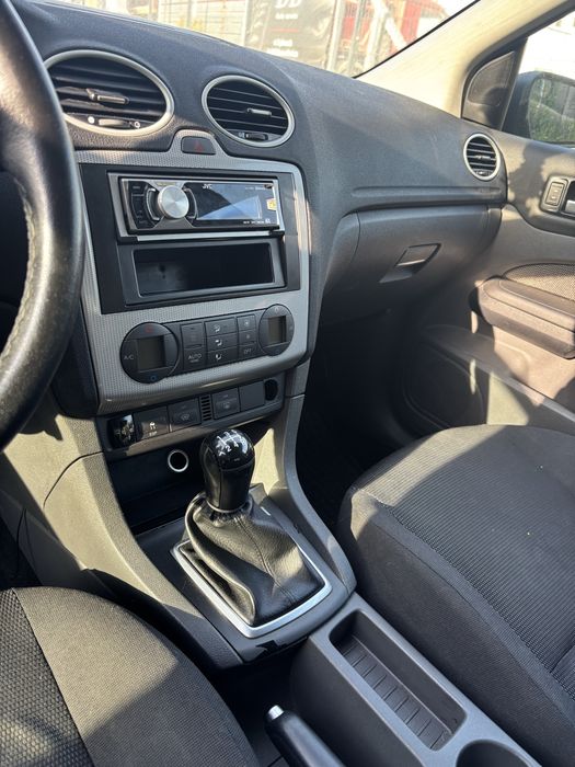 Ford focus titanium