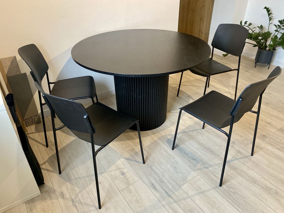Okragly STÓŁ do jadalni na jednej nodze