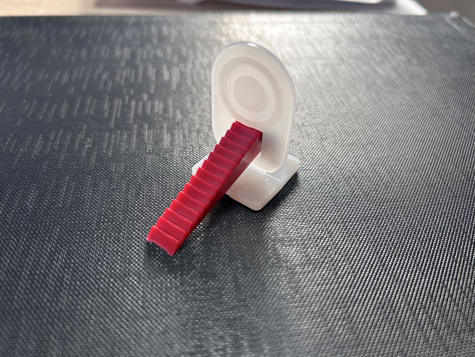 System poziomujacy płytki