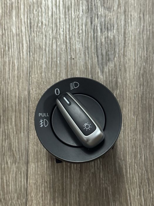 Перемикач всітла фар Volkswagen