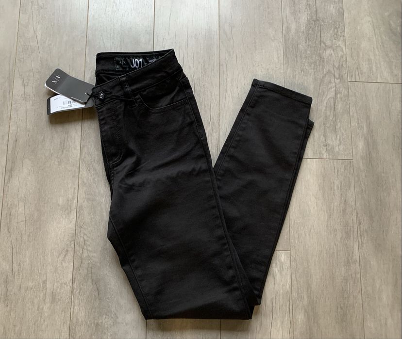 Spodnie damskie jeansy 26 Armani Exchange