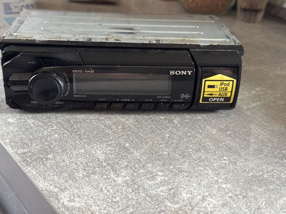 Продам магнитолу Sony