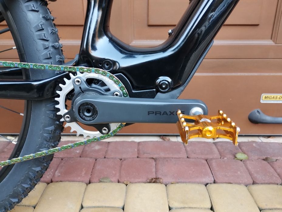 Specialized S-Works Turbo Levo SL 29 Carbon roz: L 15,6kg ! Elektry