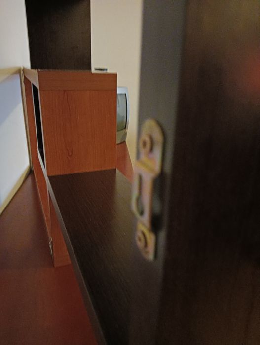 Prateleira/estante Madeira Maciça, como nova! DESIGN excelente*