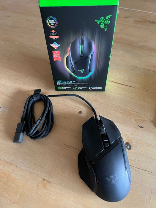 Rato Razer Basilisk v3 RGB 26k DPI