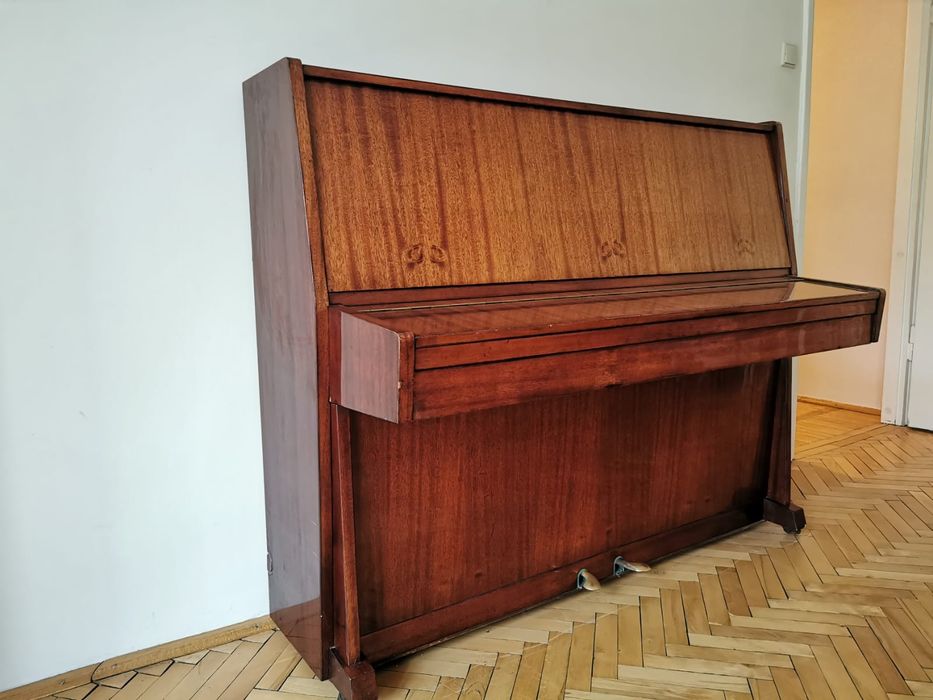 Pianino Cherny drewno