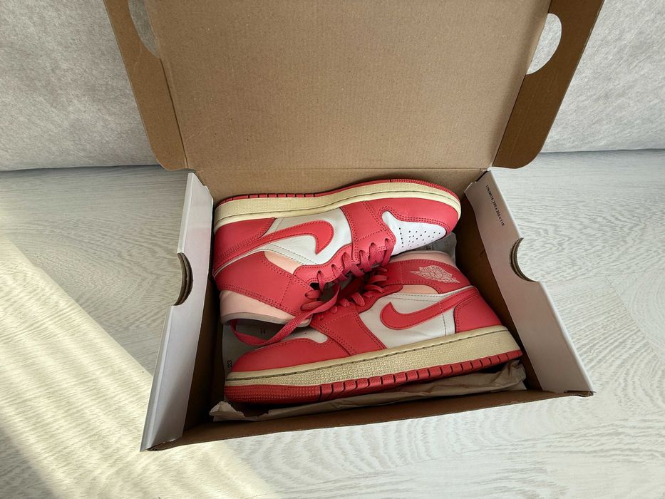 Sneakersy Nike Jordan Air 1 Mid