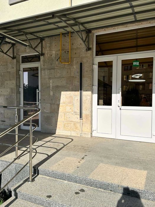 Двокімнатна квартира в новобудові з окремим виходом