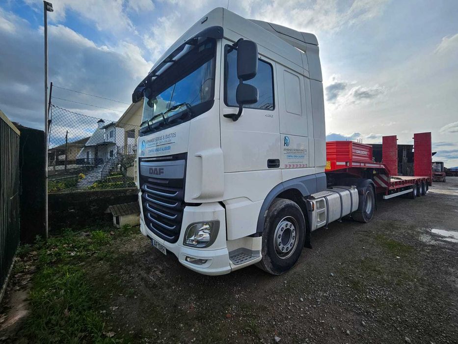 camião e porta maquinas