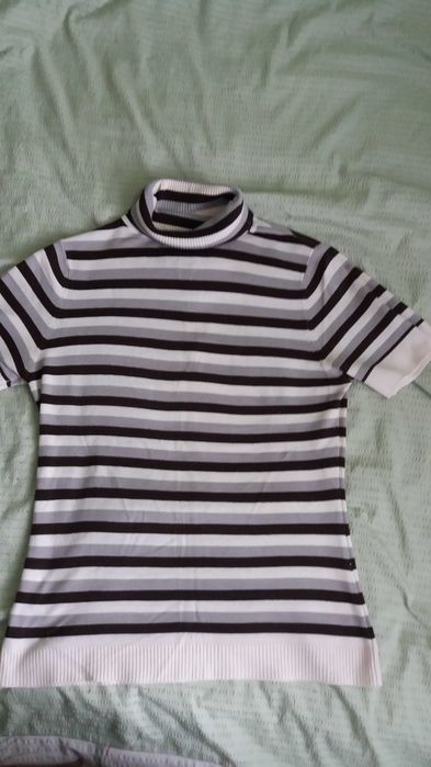 Светр жіночий      .