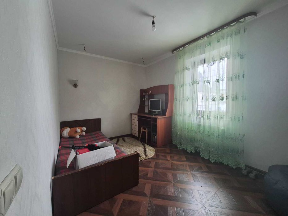 Продаж частини будинку на Старому Місті