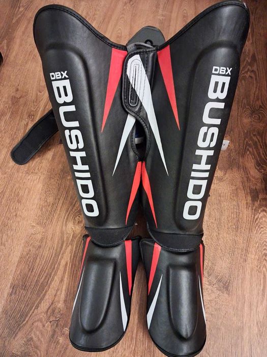 Ochraniacze na piszczele DBX Bushido SP-10v2 L