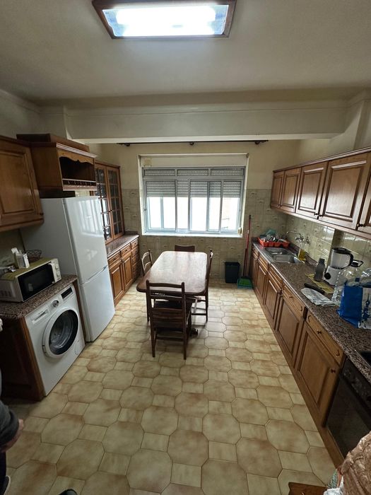 T3 no centro do Fundão para arrendamento prolongado