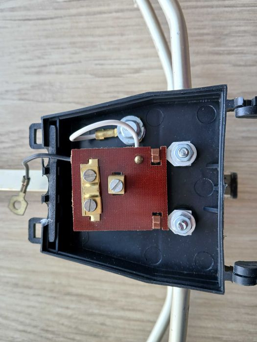 Antena radiowa zewnętrzna dookólna Dipol 1RUZ B z symetryzatorem