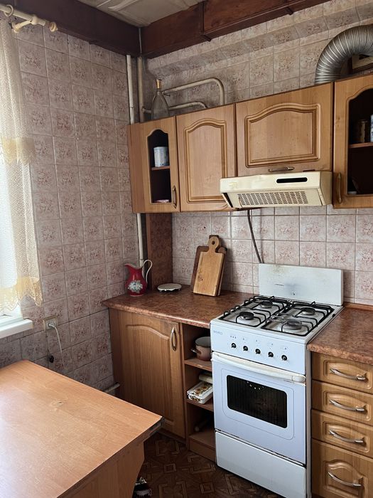 ПРОДАМ 4 кім.кв. в зразковому будинку район Богдана 29000$