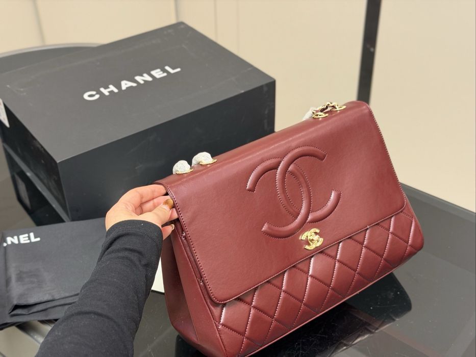 Chanel Pharrell сумка женская бордовая  кожаная оригинал