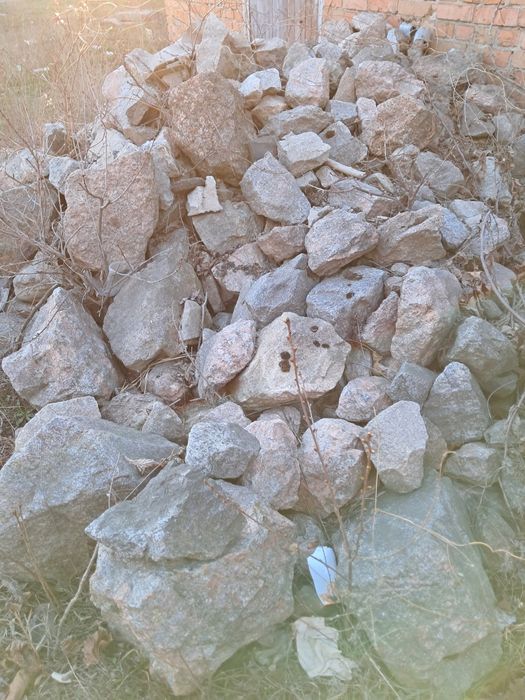 Бутовий камінь продам