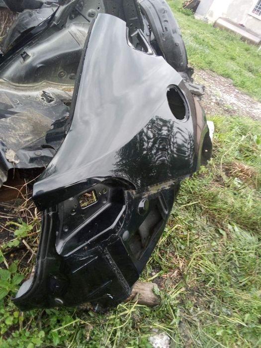 Четверть ( крило) задняя правая dodge Dart