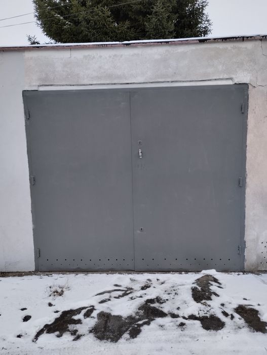 Sprzedam garaż murowany