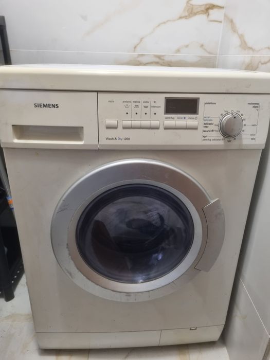 Máquina da lavar e secar siemens avariada