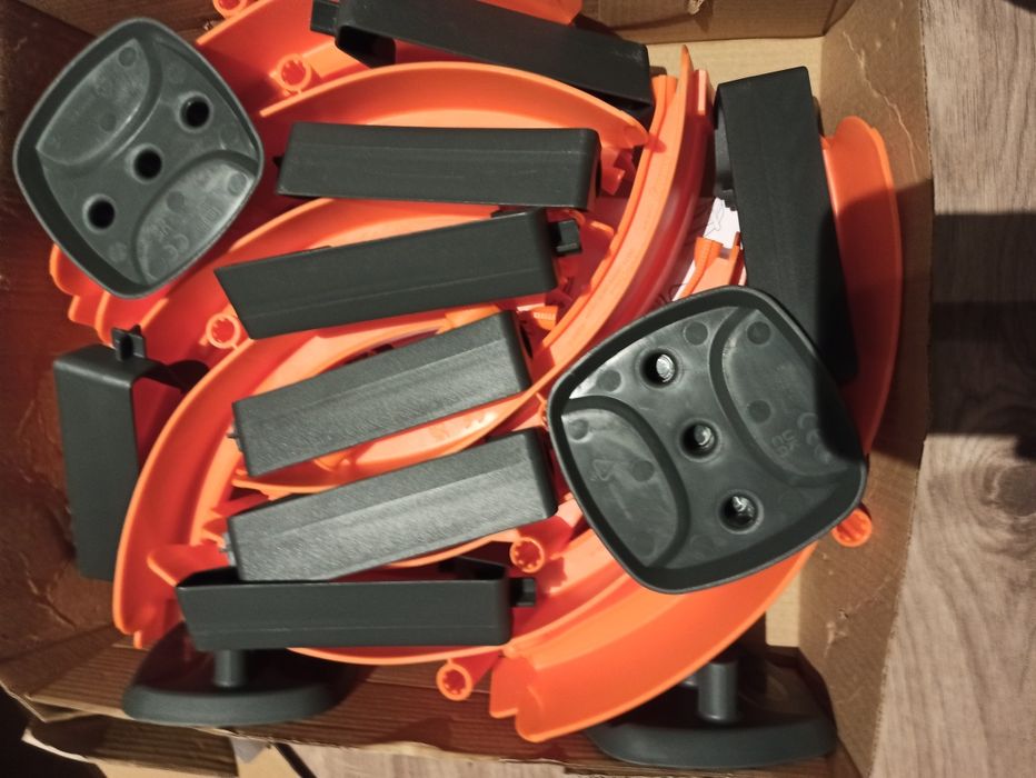 Tor samochodowy Flextreme Smoby wraz z zestawem super pętli