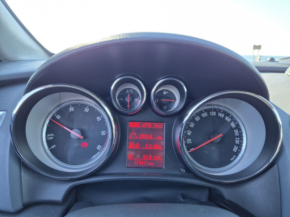 Opel Astra 1.6 CDTI 136cv — photo 4