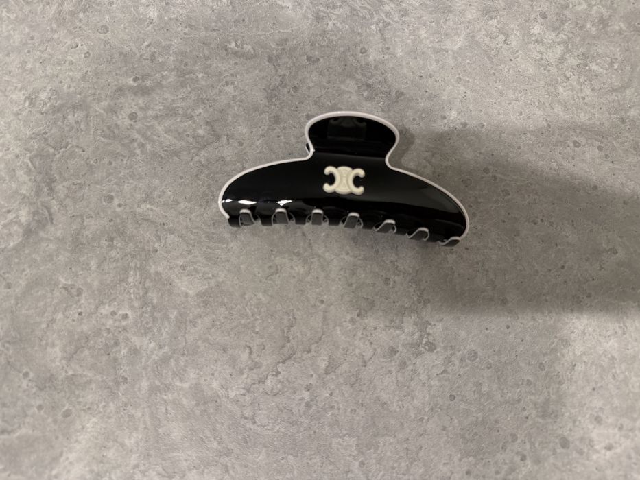 Нова заколка для волосся Celine